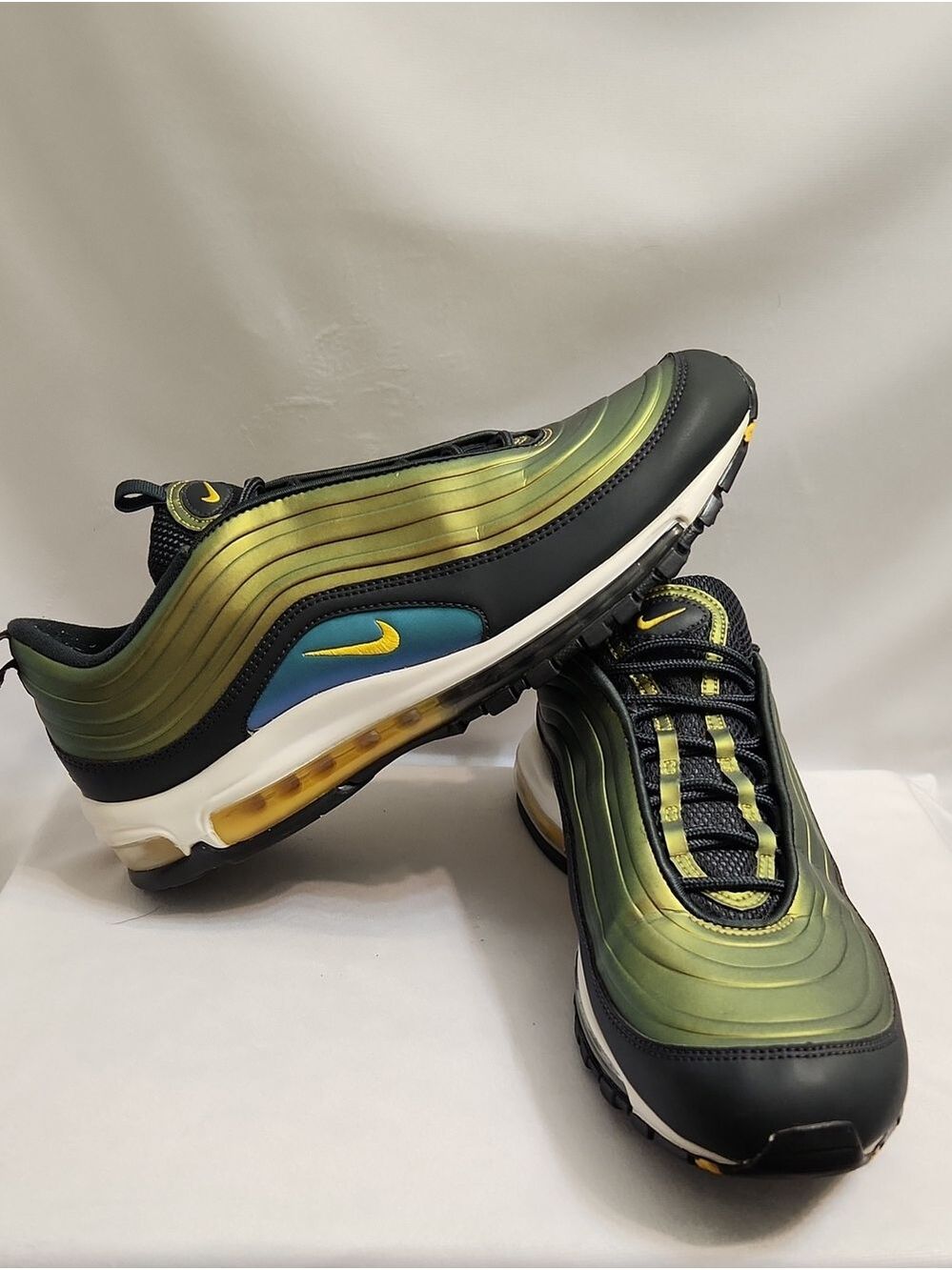 Nike Air Max Olive Gold Gradient Sneakers (Size 11)